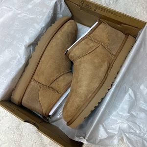 UGGS Ultra Mini